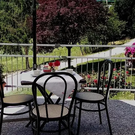 Le Cerque Bed & Breakfast